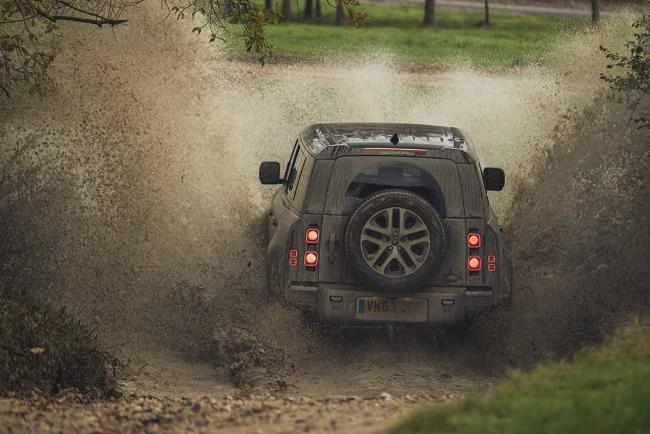 Essai nouveau Defender : un gros bloc d'aluminium, fait pour passer partout !