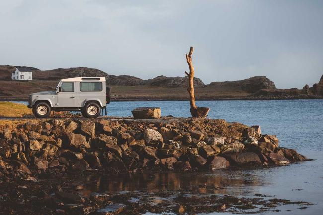 Exterieur_defender-works-v8-islay-edition-l-oeuvre-de-land-rover-classic_10