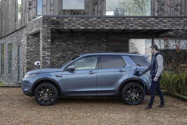 Land Rover P300e, l’hybride rechargeable de l’Evoque et du Discovery Sport