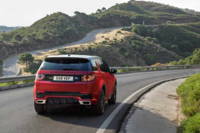 Exterieur_Land-Rover-Discovery-Sport-Pack-Design-Dynamique_1