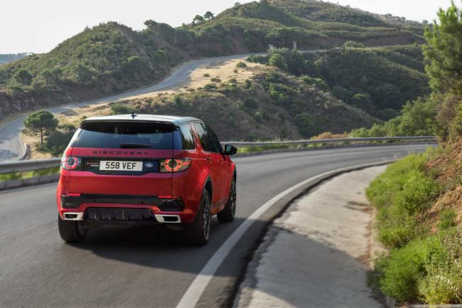 Exterieur_Land-Rover-Discovery-Sport-Pack-Design-Dynamique_2