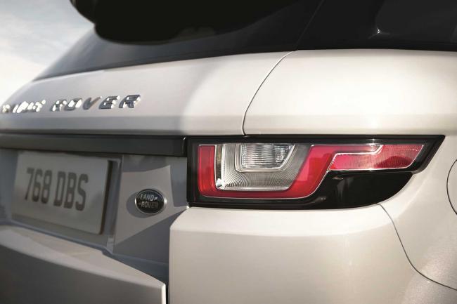 Exterieur_Land-Rover-Evoque-Ingenium-TD4_5