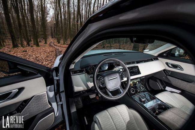 Interieur_Land-Rover-Range-Rover-Velar-D300_27