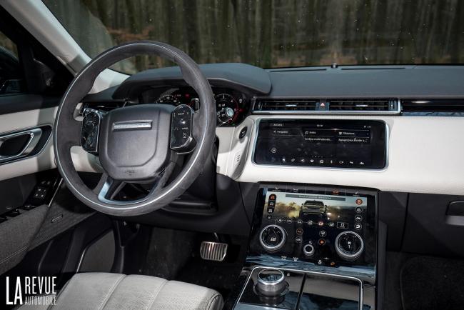 Interieur_Land-Rover-Range-Rover-Velar-D300_30