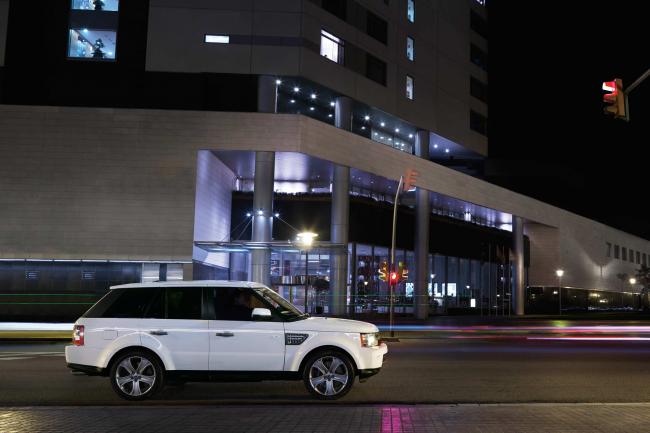 Exterieur_Land-Rover-Range-Sport-2010_1