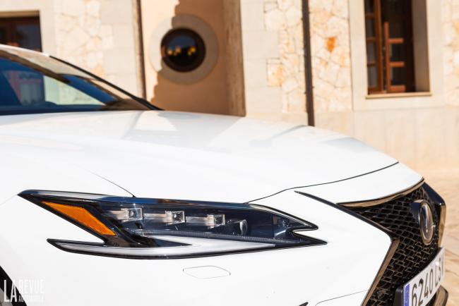 Exterieur_lexus-es-300h-f-sport-2022-essai_16