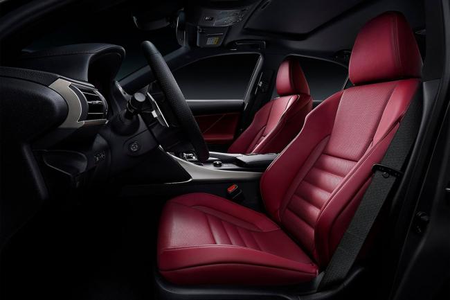 Interieur_Lexus-IS-2016_15