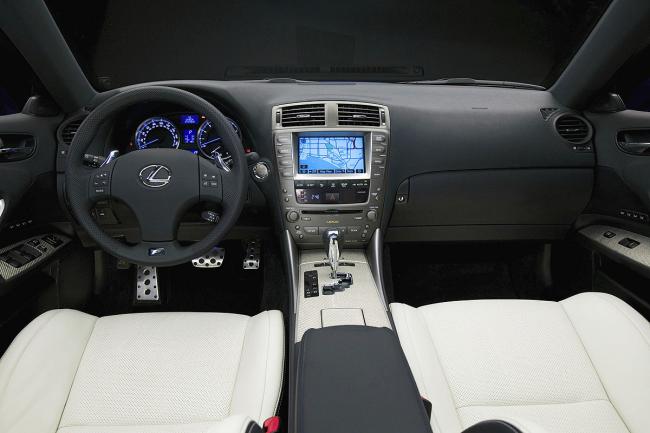 Interieur_Lexus-IS_72