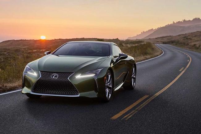 Galerie Lexus LC Kaki Edition