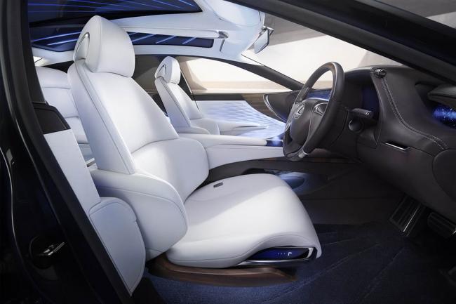 Interieur_Lexus-LF-FC_21