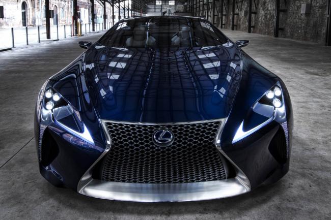 Exterieur_Lexus-LF-LC-Blue_3