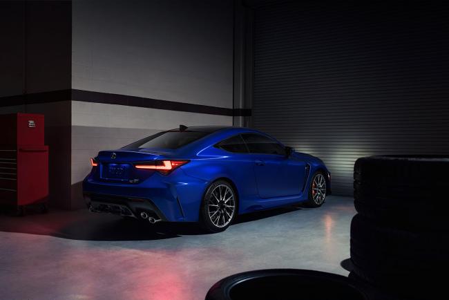 Lexus RC F  : tout nouveau, mais toujours le gros V8 sous le capot