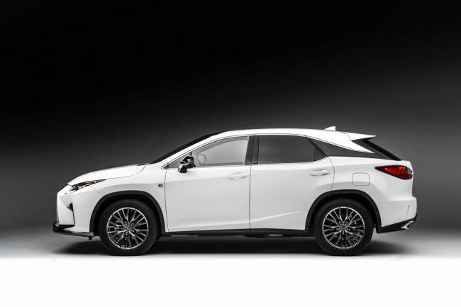 Exterieur_Lexus-RX-2015_4