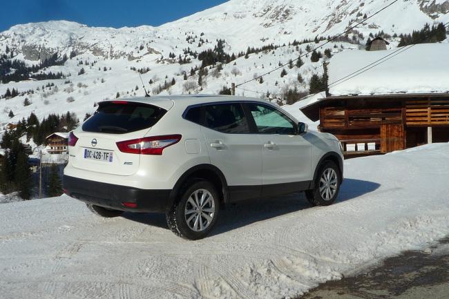 Exterieur_LifeStyle-Essai-Nissan-Qashqai-2014-Montagne_2