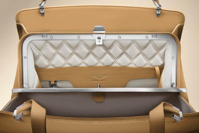 Exterieur_LifeStyle-Handbag-Bentley-Barnato_5