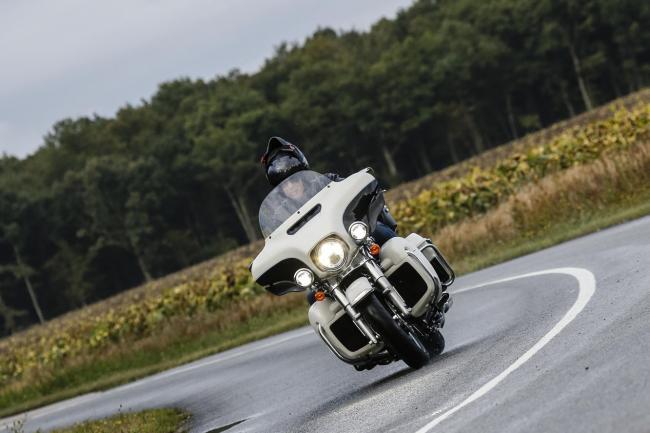 Exterieur_LifeStyle-essai-Harley-Davidson-2013_4