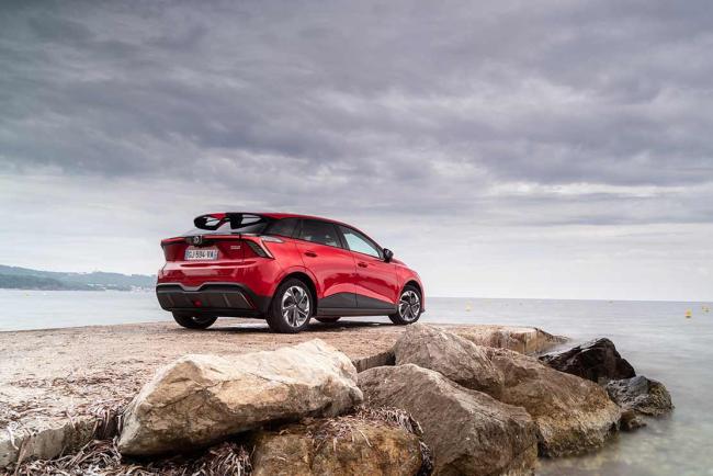 Exterieur_mg4-luxury-la-compacte-100-electrique-a-l-essai_1