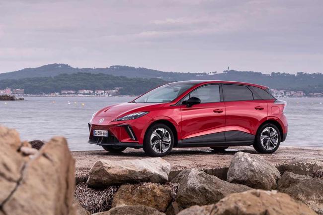 Exterieur_mg4-luxury-la-compacte-100-electrique-a-l-essai_2