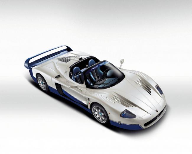 Exterieur_Maserati-MC-12_1