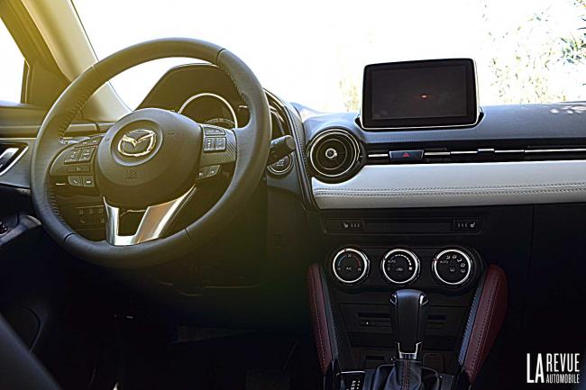 Interieur_Mazda-CX-3-Selection_26