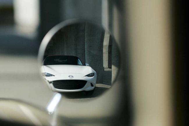 Mazda MX-5 « 100ème Anniversaire » : un hommage au Mazda R360 Coupé