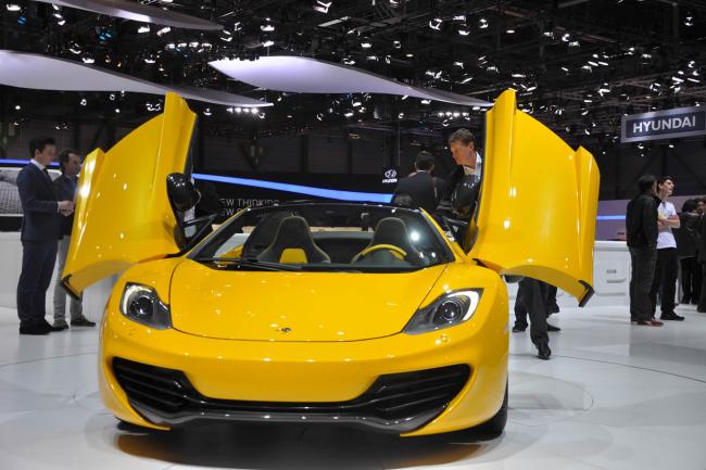 Exterieur_McLaren-12C-Spider-2013_10