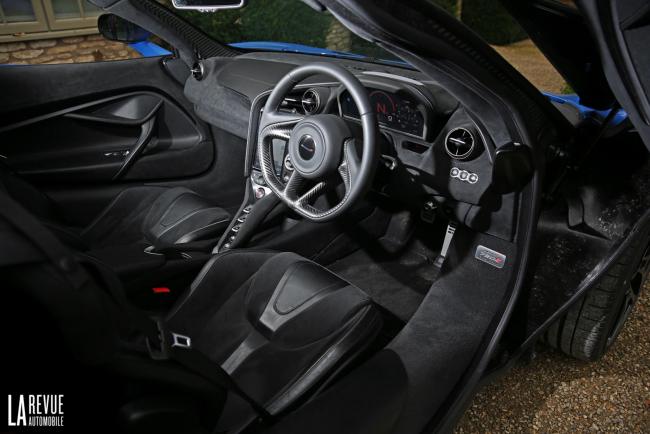 Interieur_McLaren-720S-2017_42