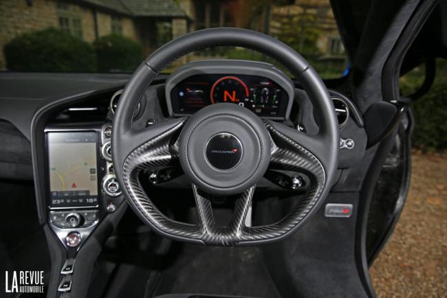 Interieur_McLaren-720S-2017_47