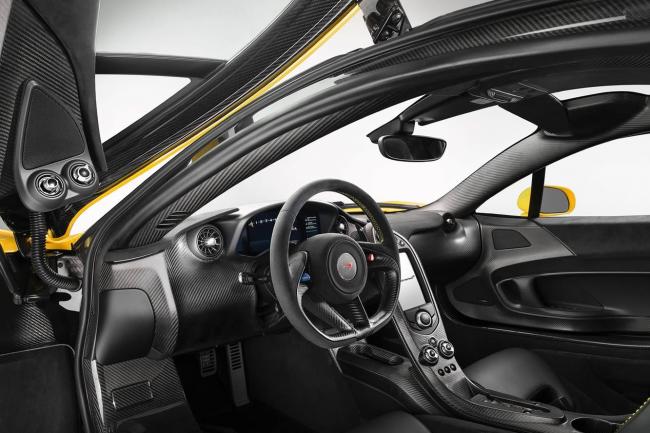 Interieur_McLaren-P1-2014_30