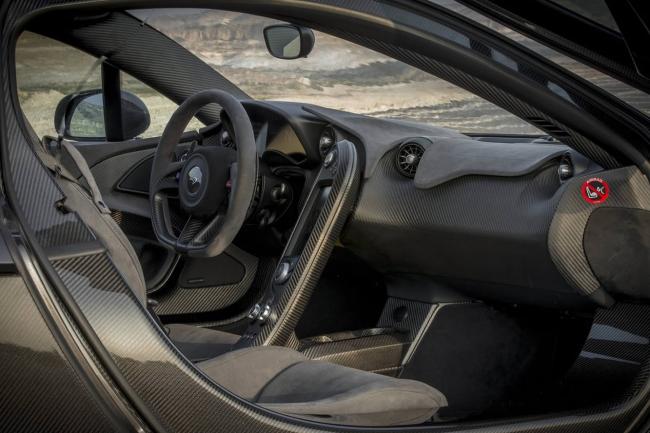 Interieur_McLaren-P1-2014_31