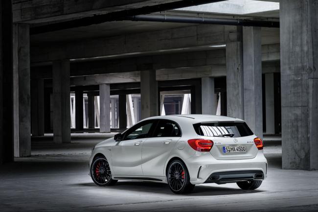 Exterieur_Mercedes-A-45-AMG_15