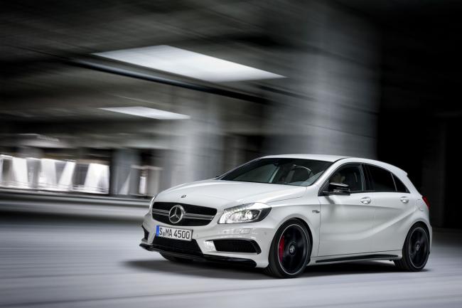 Exterieur_Mercedes-A-45-AMG_0