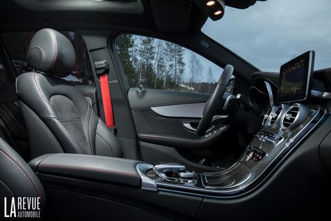 Interieur_Mercedes-AMG-C43-Break_32