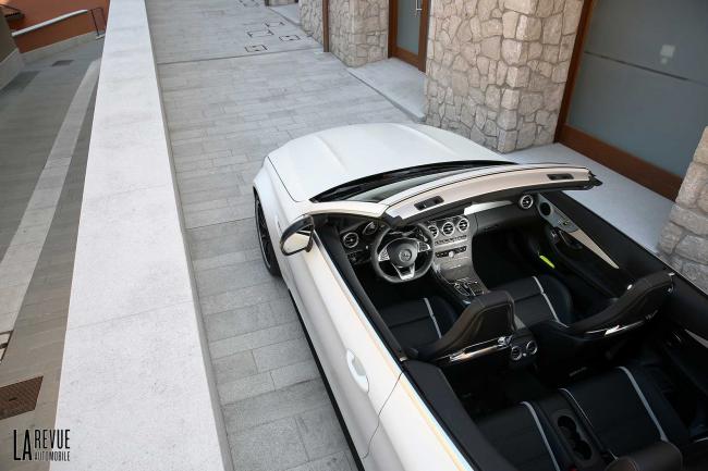 Interieur_Mercedes-AMG-C63s-Cabriolet_41