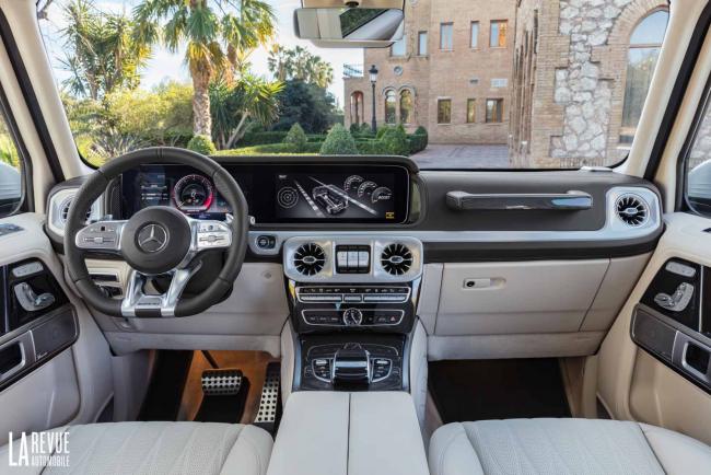 Interieur_Mercedes-AMG-G63-2018_39