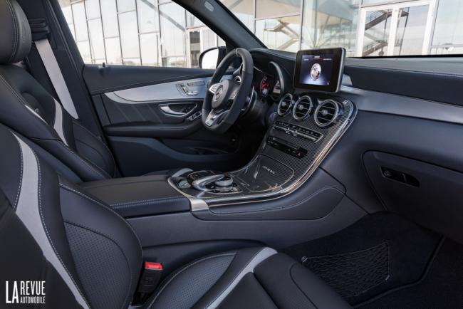 Interieur_Mercedes-AMG-GLC-63_24