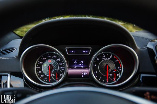 Interieur_Mercedes-AMG-GLS-63_26