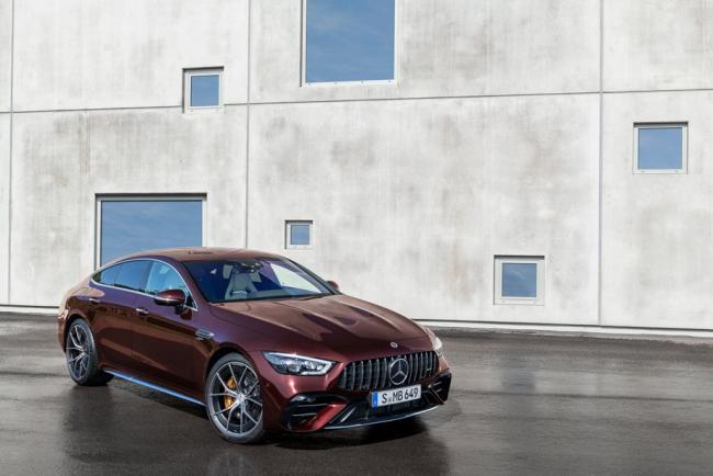 Exterieur_restyling-amg-gt-coupe-4-portes-le-fond-pas-la-forme_0