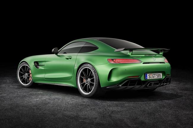 Exterieur_Mercedes-AMG-GT-R_4