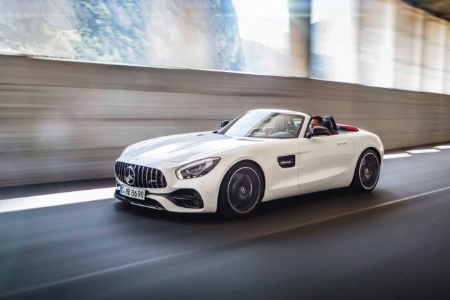 Exterieur_Mercedes-AMG-GT-Roadster_8