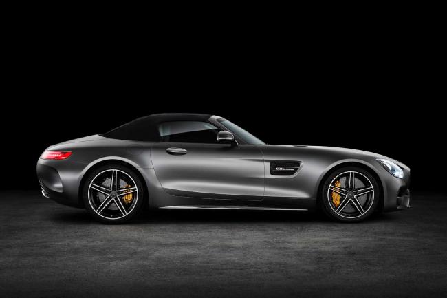 Exterieur_Mercedes-AMG-GT-Roadster_1