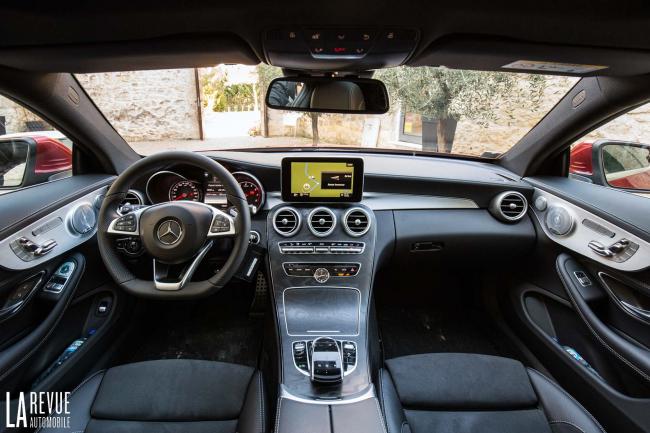 Interieur_Mercedes-C300-Coupe_30