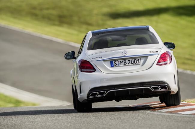 Exterieur_Mercedes-C63-AMG-2015_10