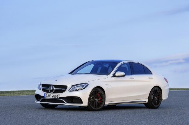 Exterieur_Mercedes-C63-AMG-2015_2