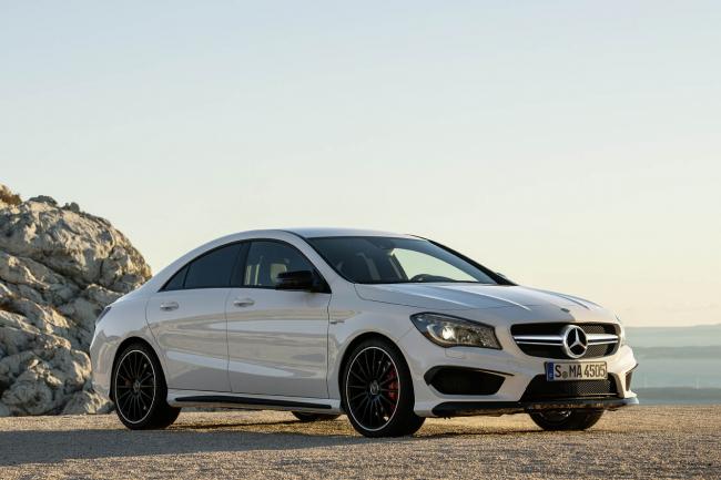 Exterieur_Mercedes-CLA-45-AMG_16