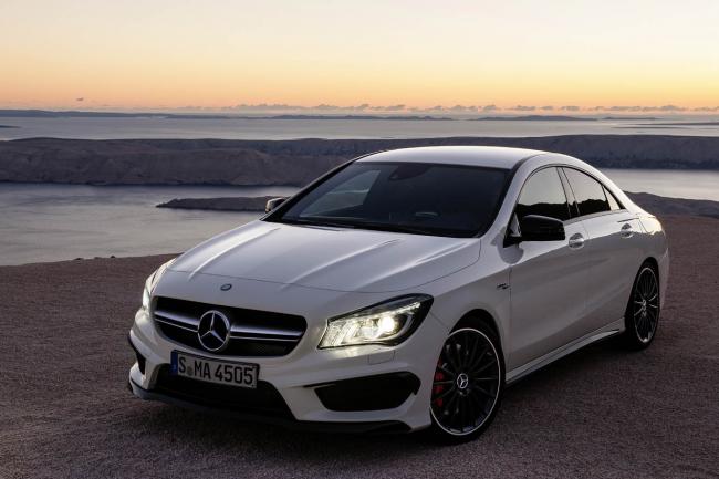 Exterieur_Mercedes-CLA-45-AMG_2