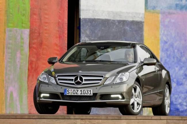 Exterieur_Mercedes-Class-E-2009-Coupe_0