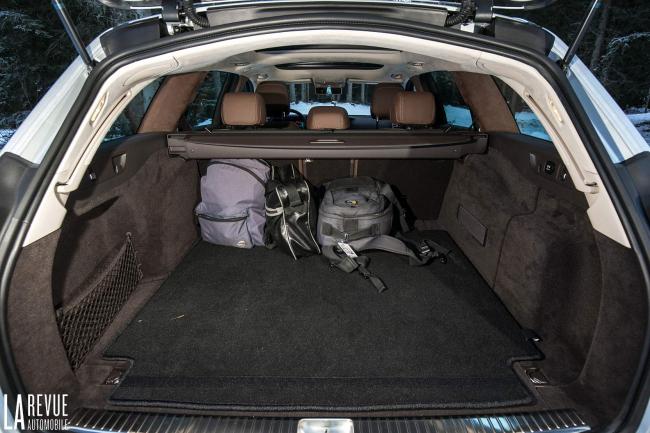 Interieur_Mercedes-Classe-E-All-Terrain-220d_38