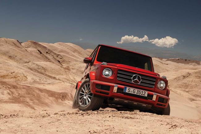 À 40 ans, Le Mercedes Classe G  affronte la gravité en vidéo