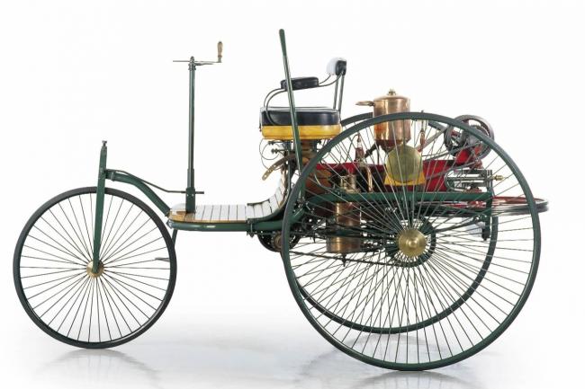 Exterieur_Mercedes-Patent-Motorwagen-1886_2